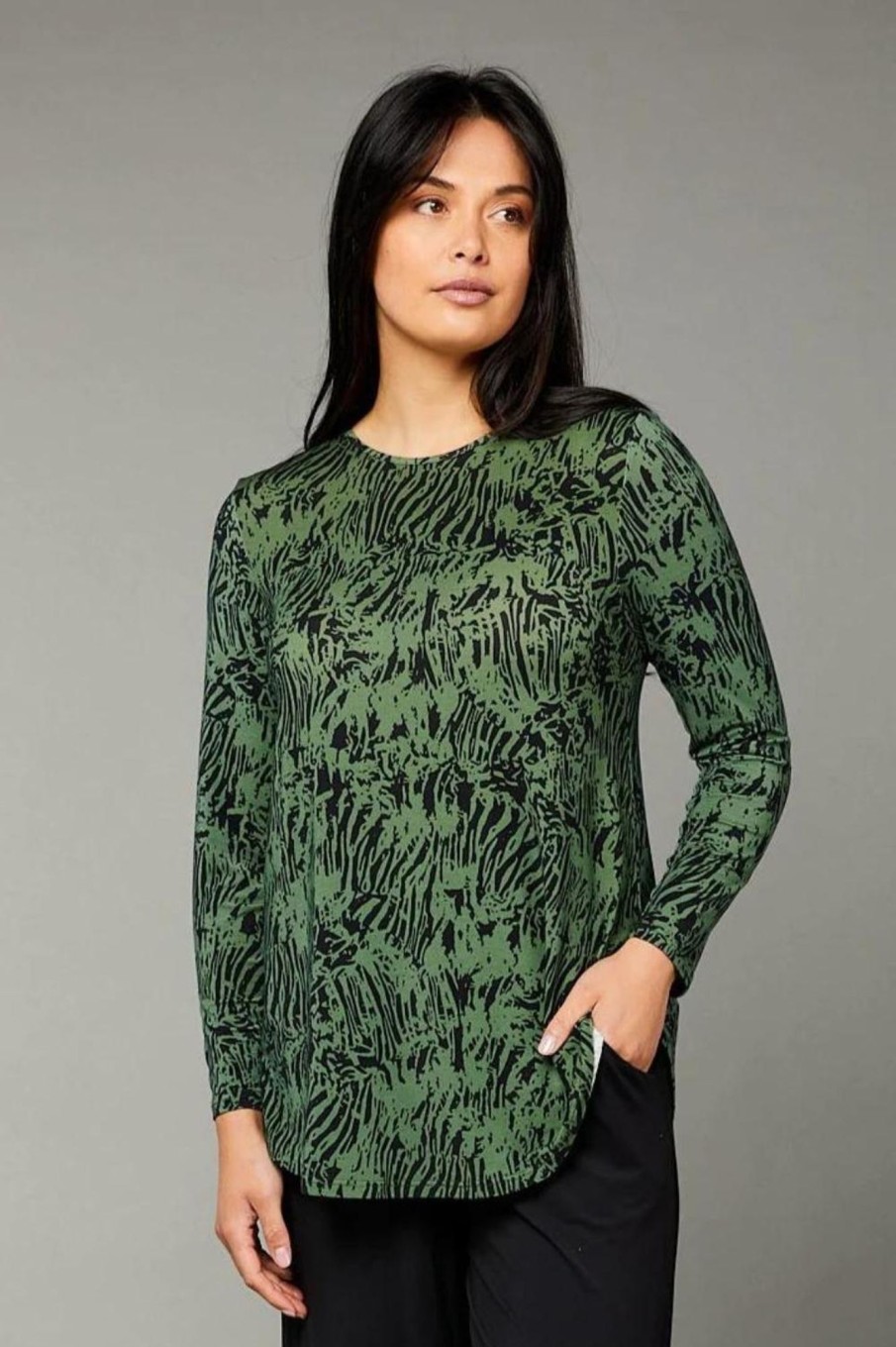 Tops Tani | Cara Long Sleeve | Tiger Green Print