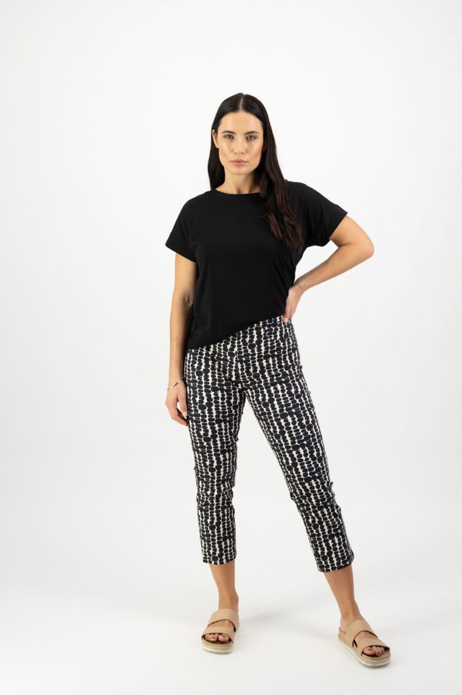 Bottoms Vassalli | Printed Lightweight Slim Leg 7/8 Pant | Cairns