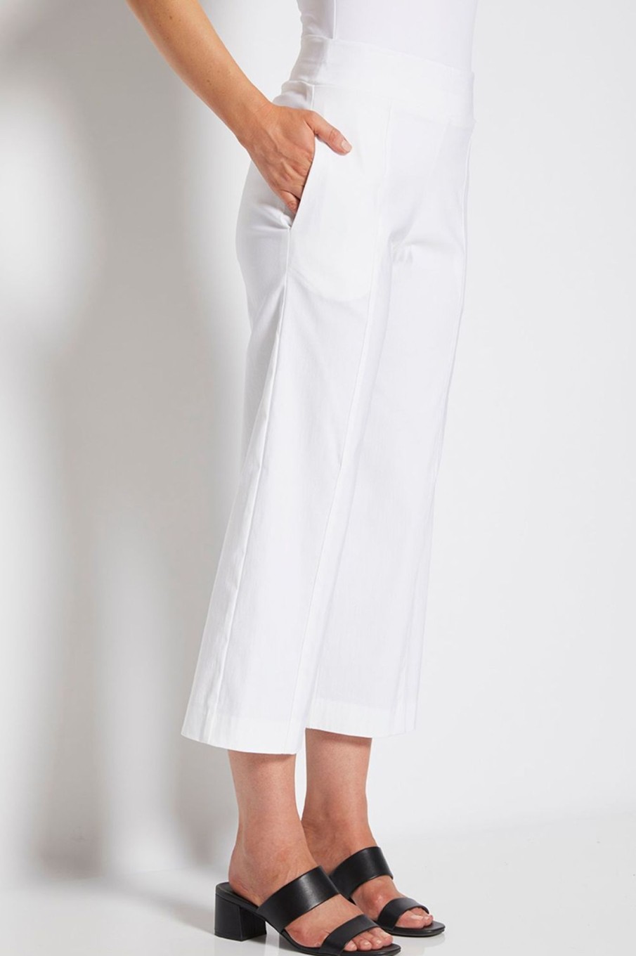 Bottoms Philosophy | Larrie 7/8 Culotte Pant | White