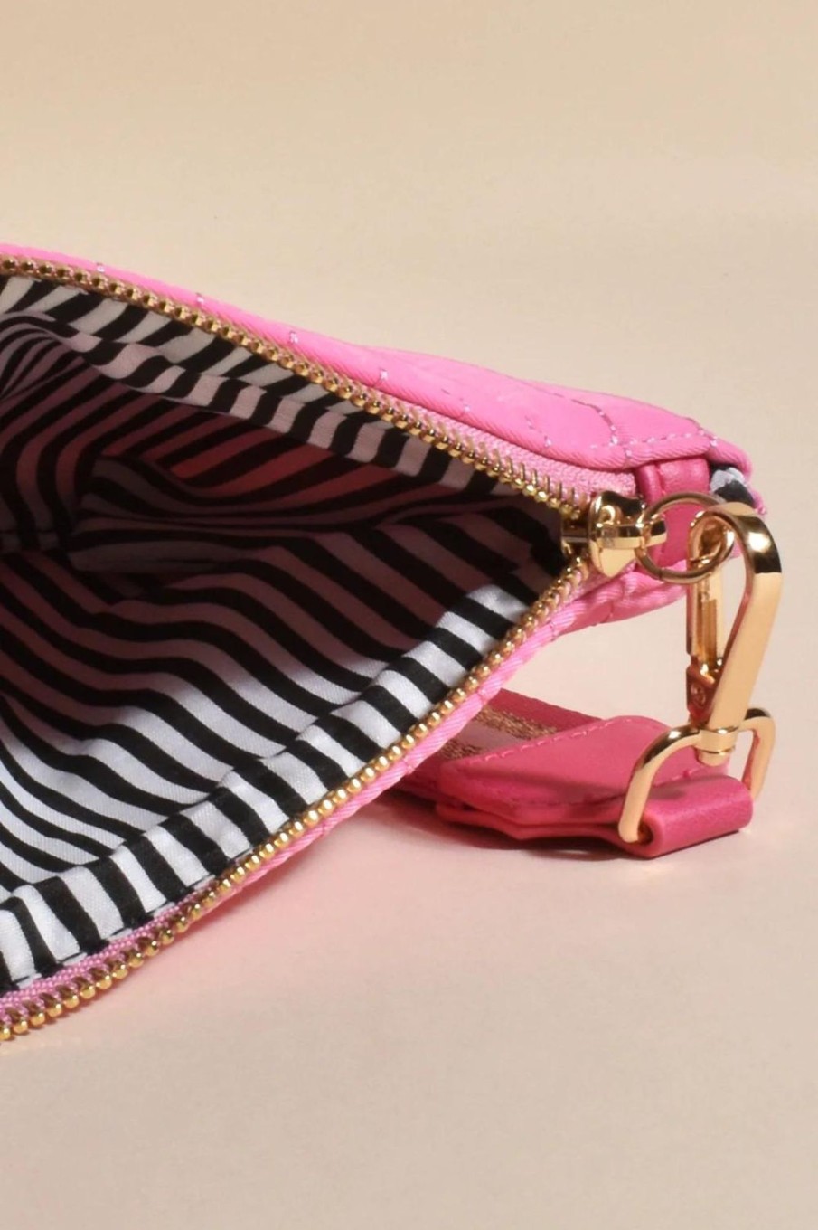 Accessories Adorne | Palmer Lined Quilt Pouch | Pink