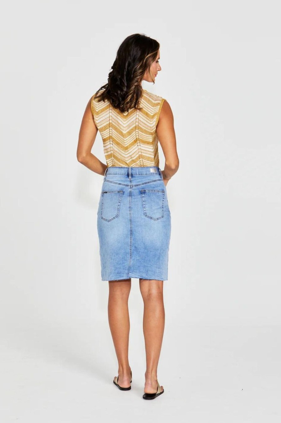 Bottoms New London Jeans | Leigh Button Waist Knee Skirt | Light Wash