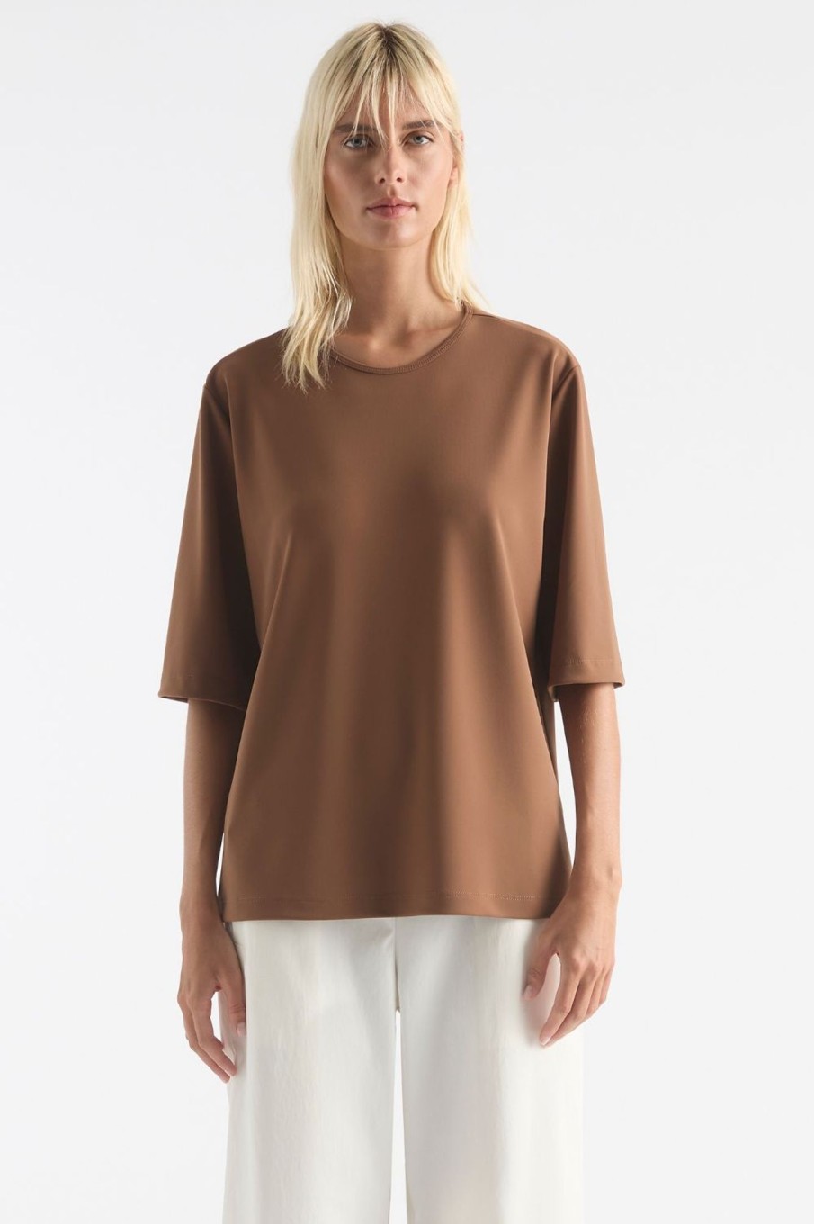 Tops Mela Purdie | Stretch Plaza | Coffee