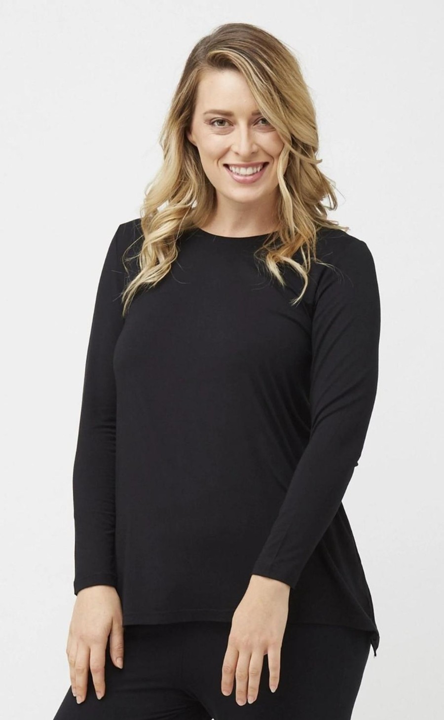 Tops Tani | Long Sleeve Swing Tee | Black | 79372