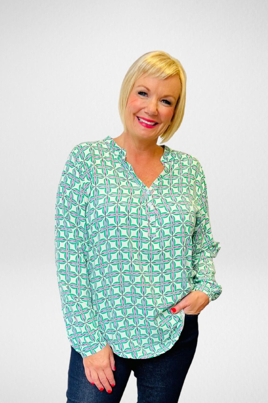 Tops Silvermaple Collection | Lara Shirt | Geometric Green