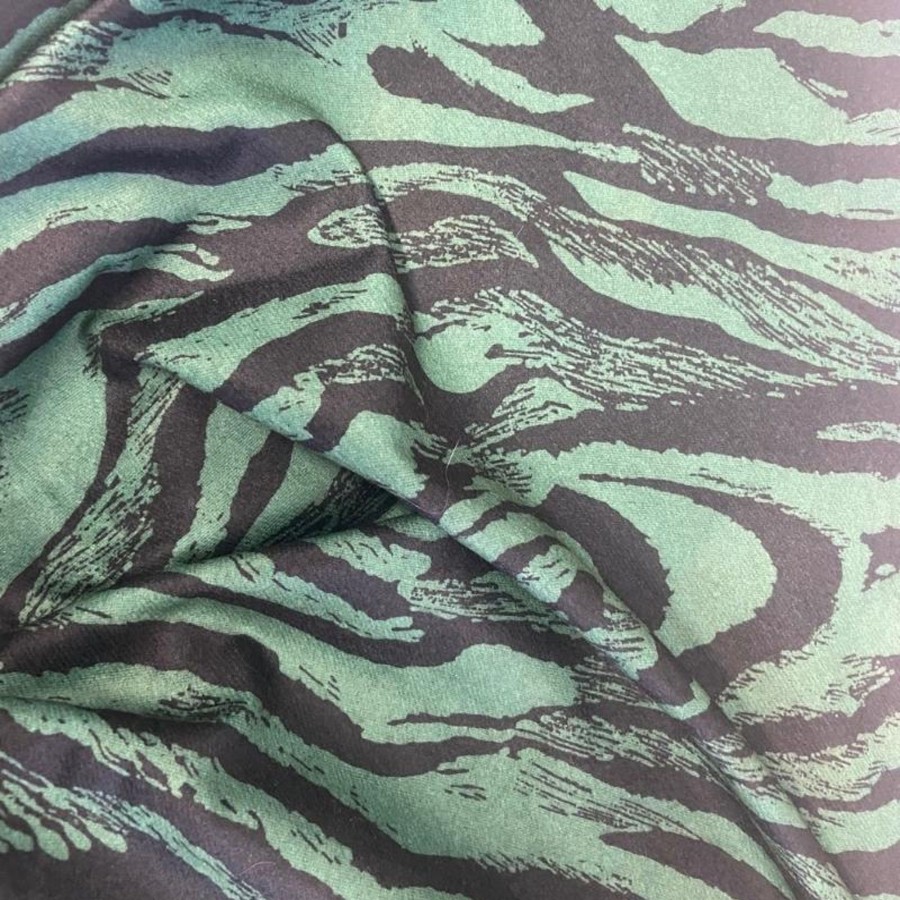 Accessories Silvermaple Boutique | Moda Vue Abstract Scarf | Green Zebra