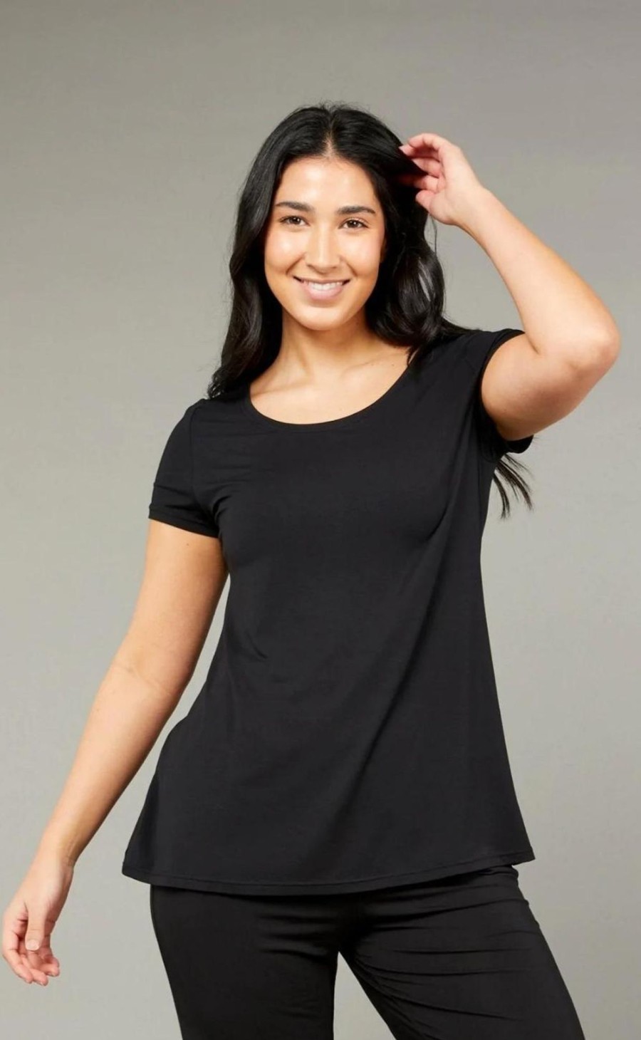 Tops Tani | Swing Tee | Black | 79375