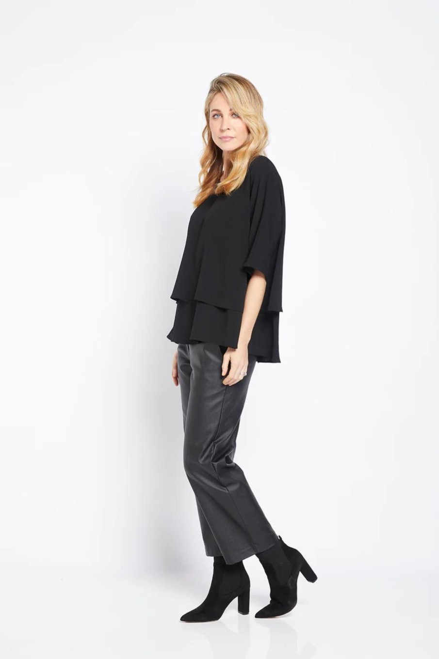 Bottoms Philosophy | Stride Coated Culotte Pant | Black